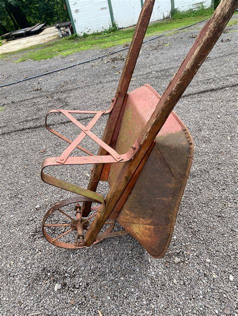 ideas for old wheelbarrows|antique wheelbarrows.